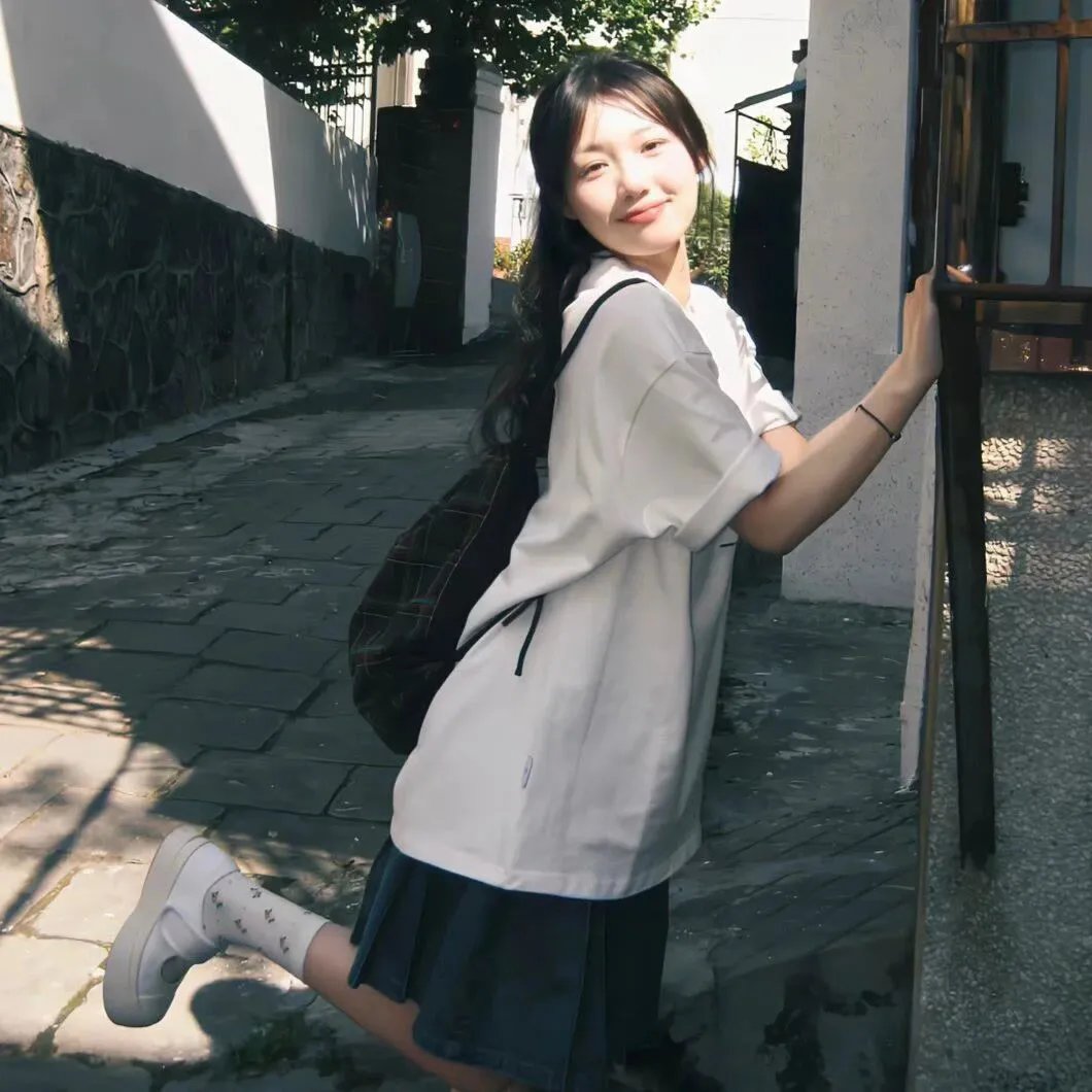 美女与纯情男